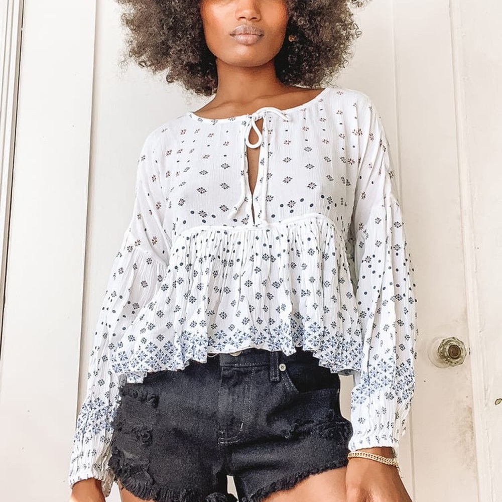 Lulu’s white boho drawstring long sleeve top